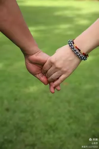 牵了你的手（原创歌曲）